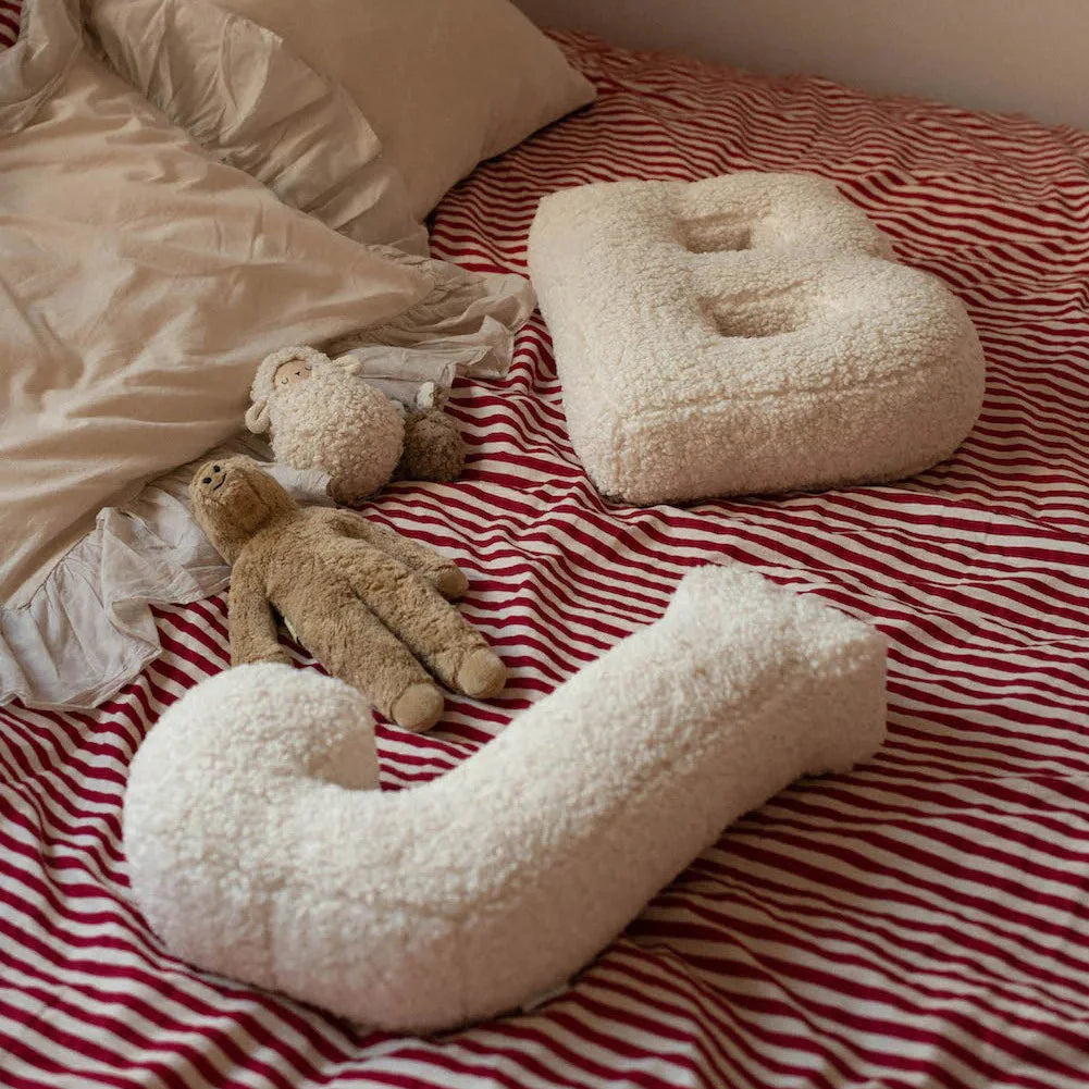 Baby Pillow 2024 New 26 English Letter Plush Stuff Pillow Children's Toy for Living Room Sofa Soft Throw Cushion Alphabet Pillow